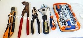 Herramientas para arreglar grifo antiguo que gotea